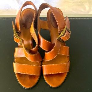 Frye Amy Crisscross Tan Leather Size 9.5